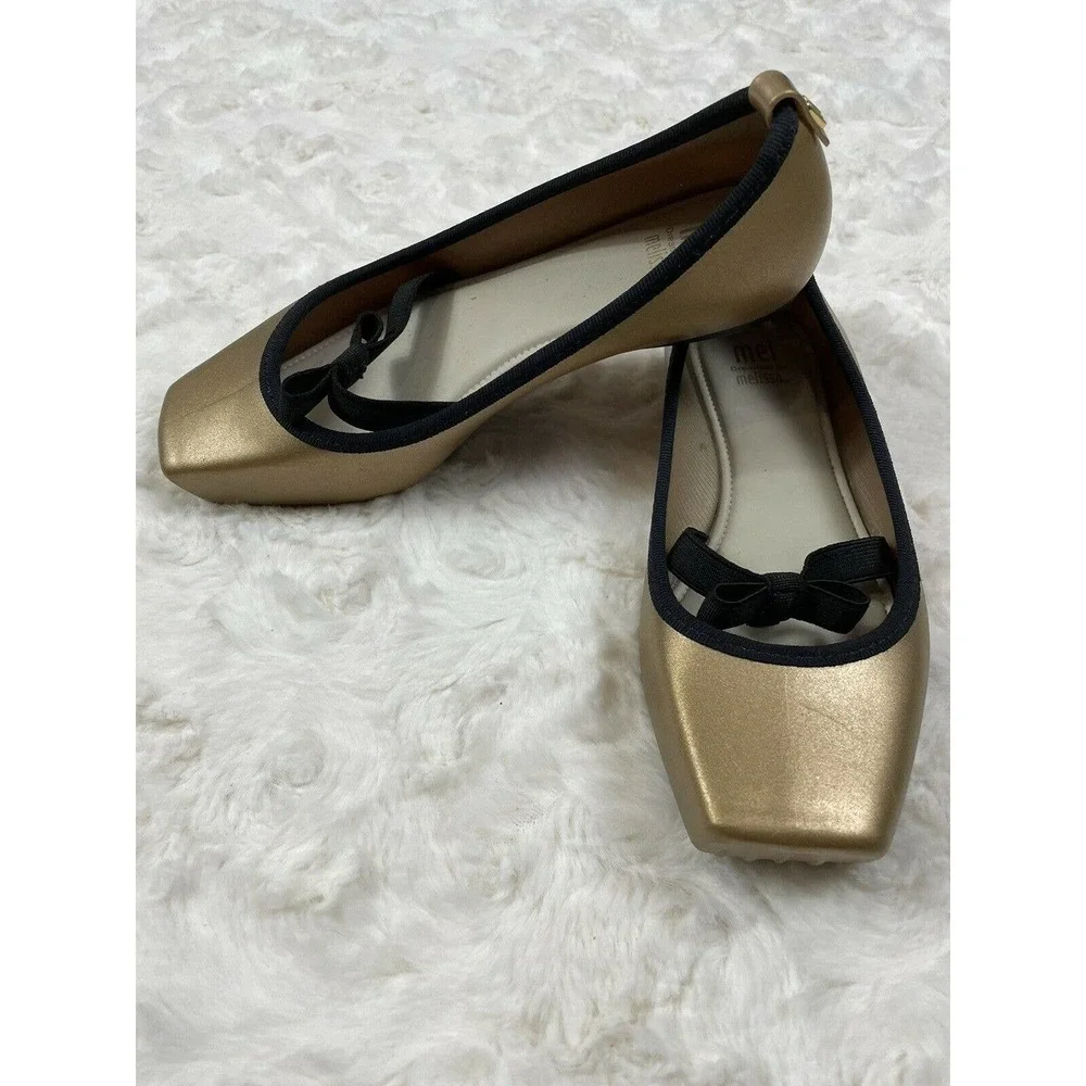 Mel Dreamed by Melissa Gold shoes youth size 3